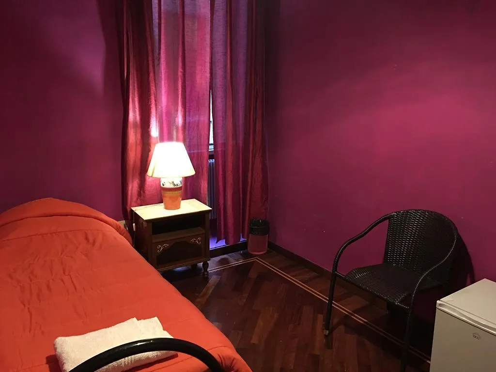 Guesthouse Stradivari Roma Italia